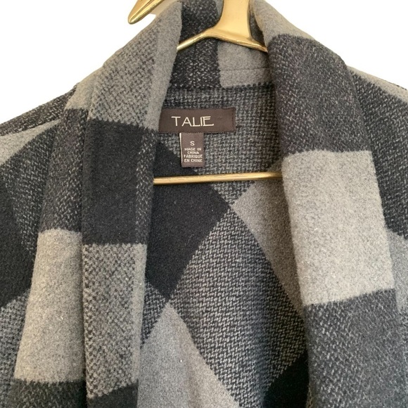 Talia swing style plaid vest - Picture 10 of 12